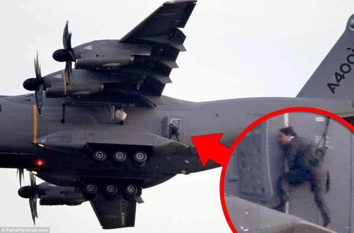 Tom Cruise se pendura em asa de avião e mergulha com máscara tecnológica no novo ‘Missão Impossível’