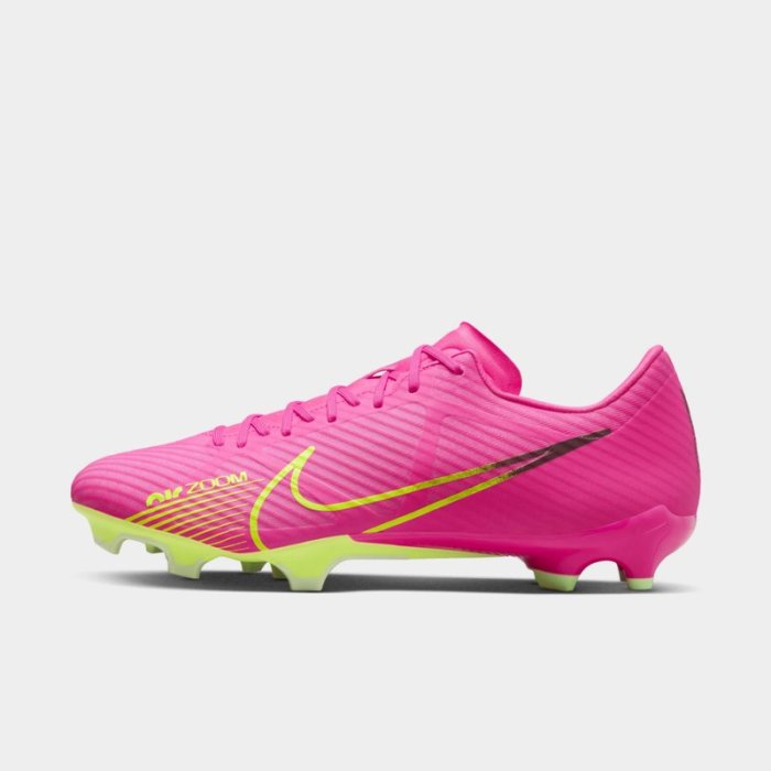 Should rugby boots be tight