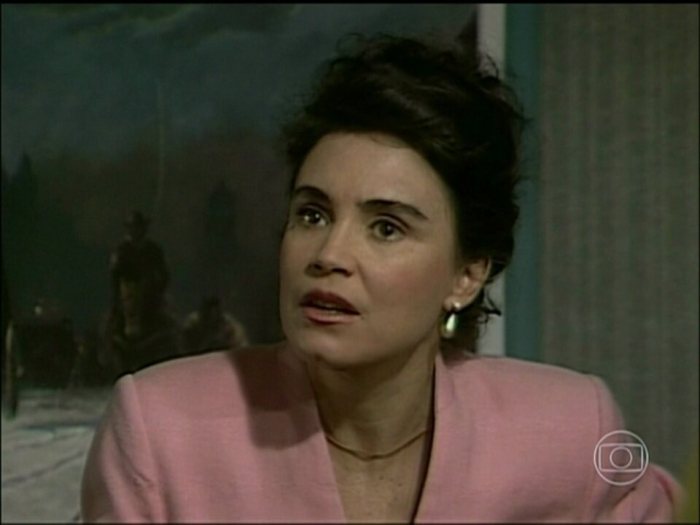 Ivan confronta Raquel, em Vale Tudo: 'Sua filha já vendeu a casa'
