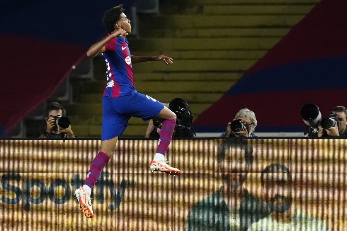 Previsão salário Yamal Barcelona temporada 2024-2025