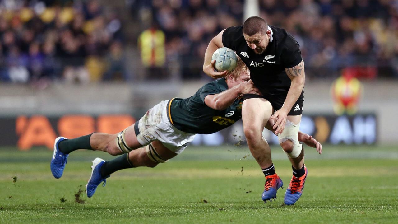 How To Rugby Tackle Someone Bigger? – FluentRugby