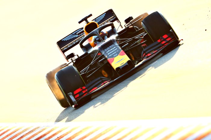 Estratégias Verstappen testes Fórmula 1 nome falso