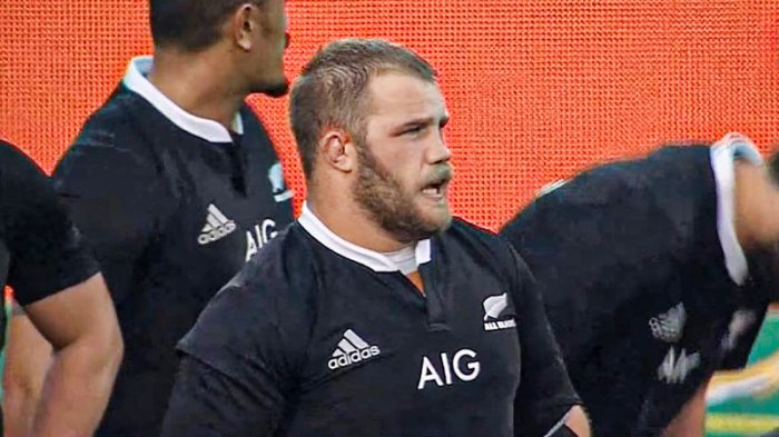 Do rugby players get paid