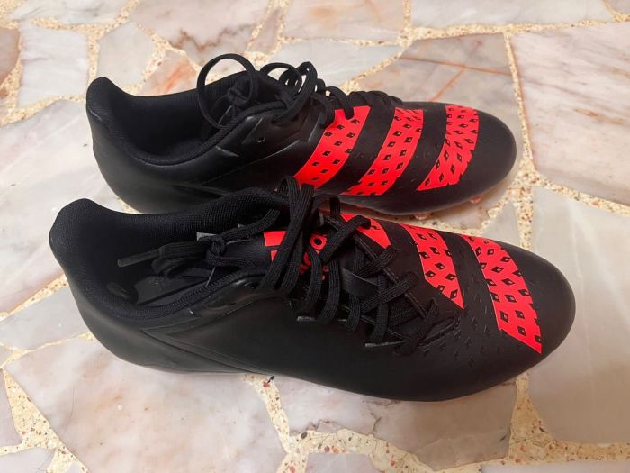 Are rugby and football boots the same