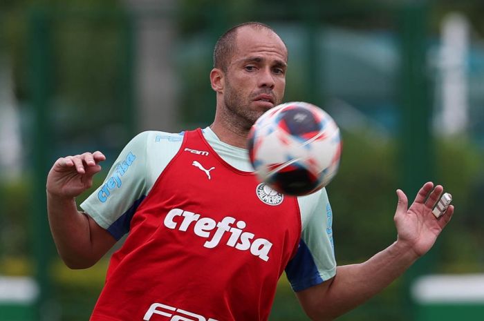 Fluminense faz sondagem pelo goleiro Marcelo Lomba, do Palmeiras; saiba ... Marcelo Lomba, do Palmeiras, recusa proposta do Fluminense