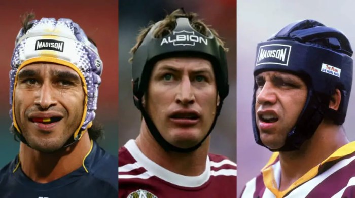 Do rugby players wear helmets