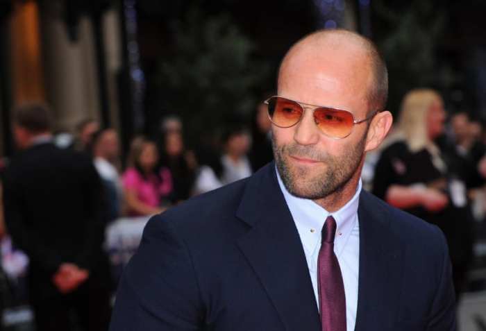 Evolução do patrimônio líquido de Jason Statham ao longo do tempo