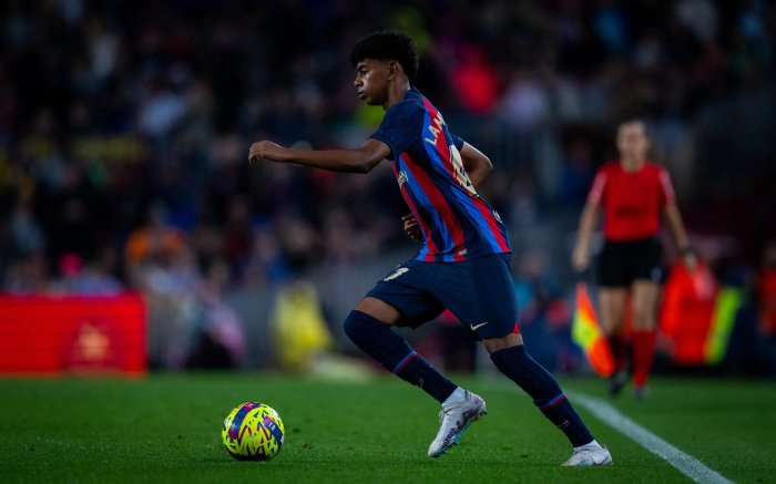 ¿Cuántos años tiene Lamine Yamal y cuál es su edad? Fecha de nacimiento ... Barcelona lamine yamal ea fc 24