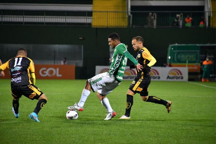 Chapecoense empata com Novorizontino na Arena Condá – Notícias Chapecó.Org Chapecoense perde para o Novorizontino e desperdiça chance de dormir no G4 da Série B