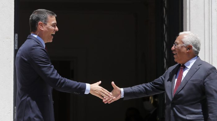 Portugal e Espanha estão a ser relançados Portugal e Espanha estão a ser relançados