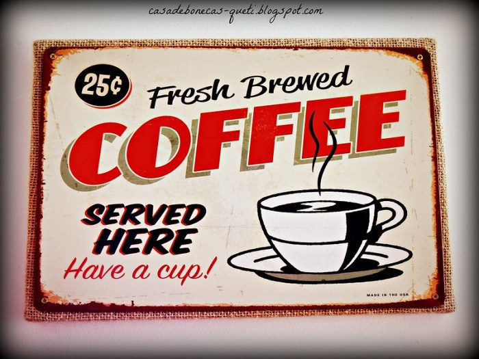 Casa de Bonecas: Quem quer Café? Casa de Bonecas: Quem quer Café?