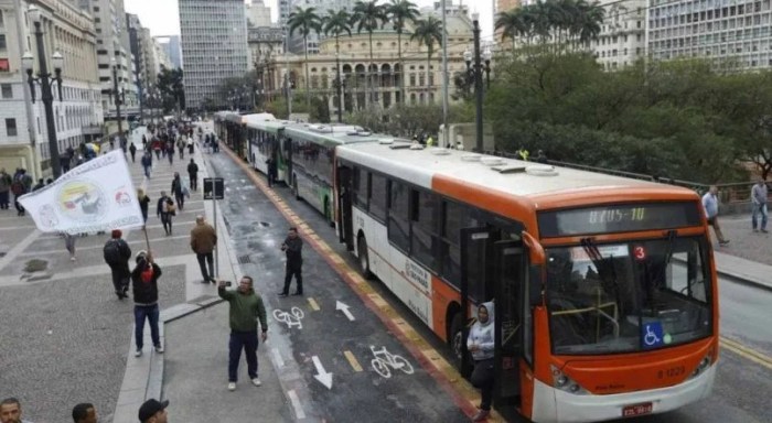 GREVE DOS ÔNIBUS EM SÃO PAULO HOJE: Motoristas de ônibus decidem ... Greve De Ônibus Hoje