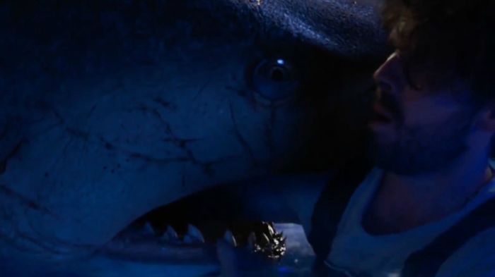 Do Fundo do Mar 2 | Trailer traz experimentos com tubarões e muita ação ... Do Fundo Do Mar 2