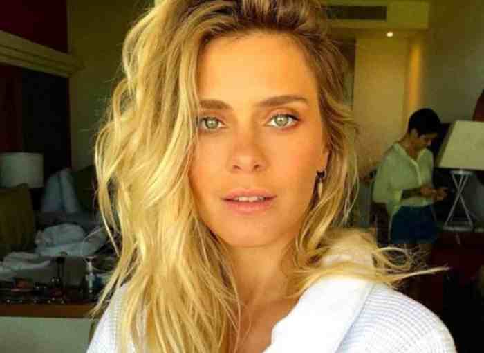 Foto: Carolina Dieckmann falou sobre os cuidados que mantém com o corpo ... Carolina Dieckmann