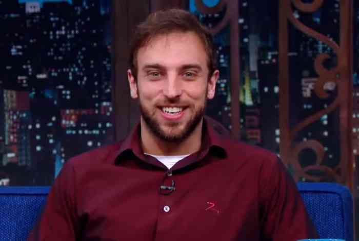 Léo Lins protesta após deixar o SBT: “Censores” : r/brasil Leo Lins Reddit