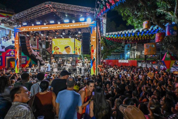 Timbalada e Léo Estakazero agitam Salvador em esquenta de São João no ... Timbalada e Léo Estakazero agitam Salvador em esquenta de São João no ...