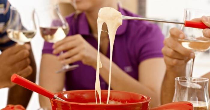 Fondue de Queijo - Bistrô Faria Lima Creme De Queijo Para Fondue