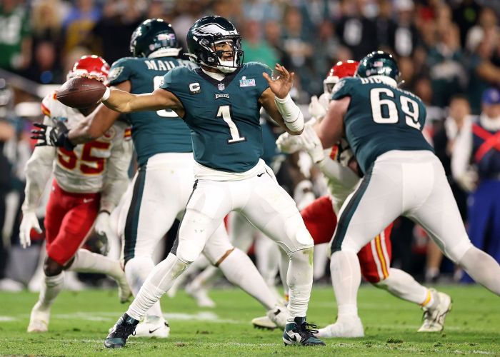 Can rugby players play American football?