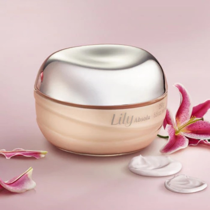 Creme Lily