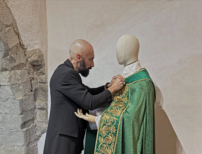 Filippo Sorcinelli: él era el diseñador del papa Francisco Francisco Filippo