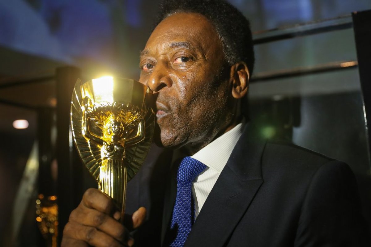 Saiba quantos gols Pelé fez durante toda a carreira - Esportes | Farol ... Saiba quantos gols Pelé fez durante toda a carreira - Esportes | Farol ...