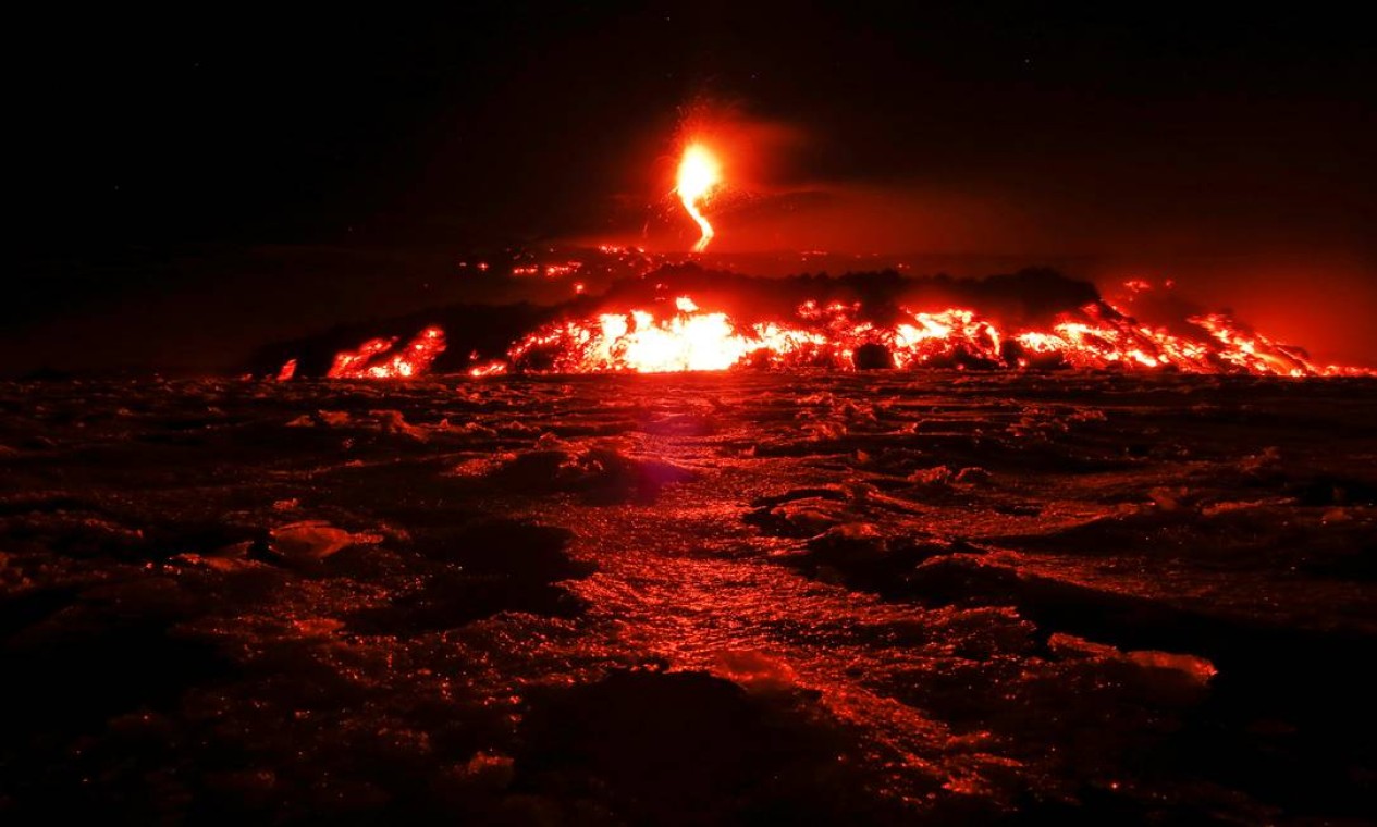 Vulcao Etna Erupção