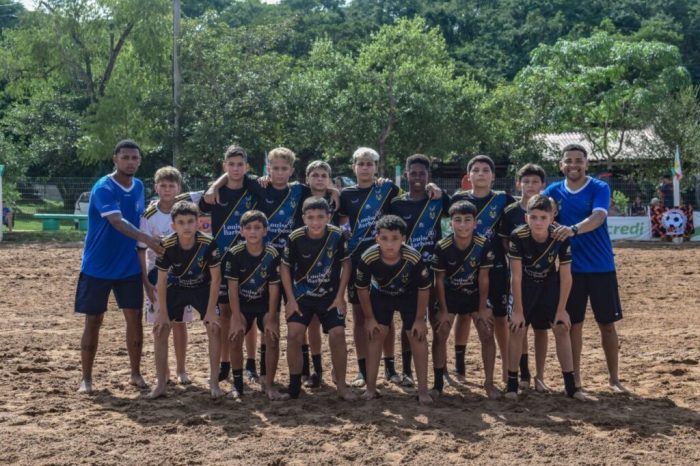 Joga 10 é Campeão Sub-13 pelo 43º Campeonato Praiano de Cristal Joga 10 News