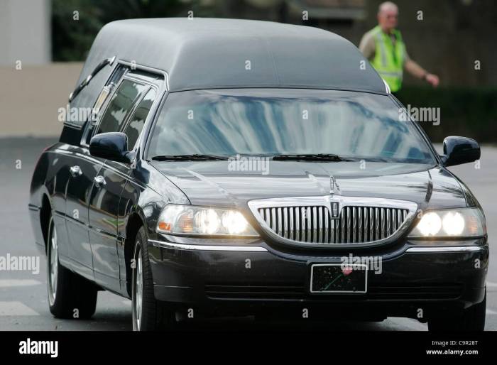 Hearse car hi-res stock photography and images - Alamy Hearse car hi-res stock photography and images - Alamy