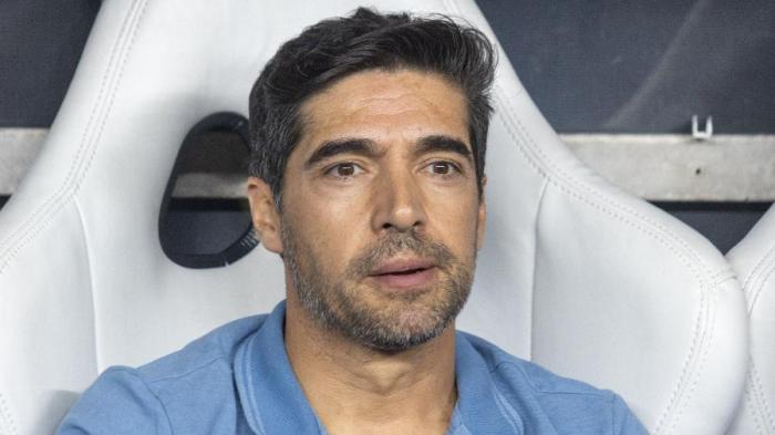 Hugo Souza, do Corinthians, é ovacionado em escalação do Brasil Hugo Souza, do Corinthians, é ovacionado em escalação do Brasil