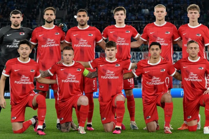 AZ begint met één wijziging aan historische halve finale - Voetbal ... Clube Do Az