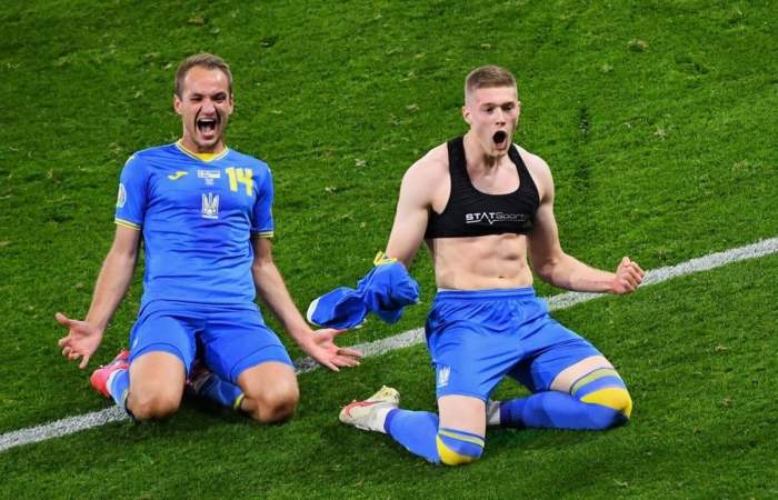 Why do footballers now wear bras?
