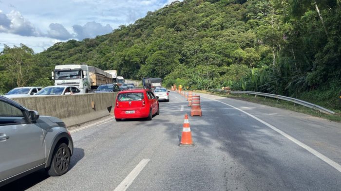 Opine: o que mais preocupa com tantos bloqueios na BR-277? Opine: o que mais preocupa com tantos bloqueios na BR-277?