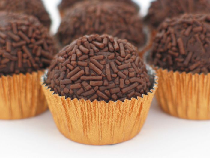 Brigadeiro Tradicional - Receitas Mais Qual A Origem Do Doce Brigadeiro