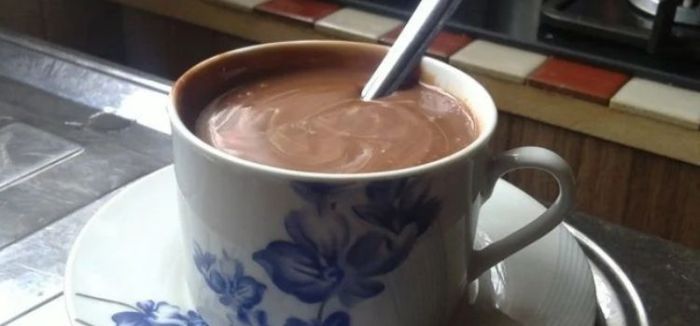 Como fazer chocolate quente com creme de leite: 5 receitas Receita De Chocolate Quente Com Creme De Leite