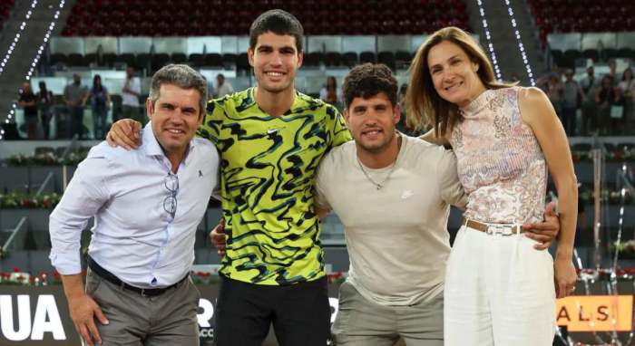 Carlos Alcaraz y Rafael Nadal hacen el 1-2 para España Carlos Alcaraz y Rafael Nadal hacen el 1-2 para España