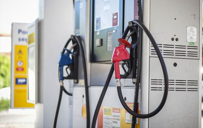 Petrobras anuncia nova redução de R$ 0,25 no preço da gasolina para as ... Petrobras anuncia nova redução de R$ 0,25 no preço da gasolina para as ...