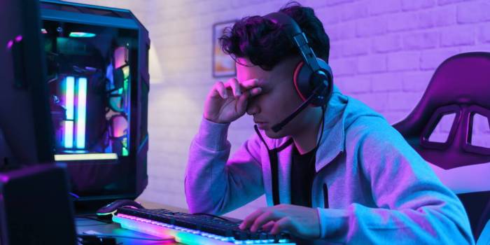 Why do all gamers wear glasses?