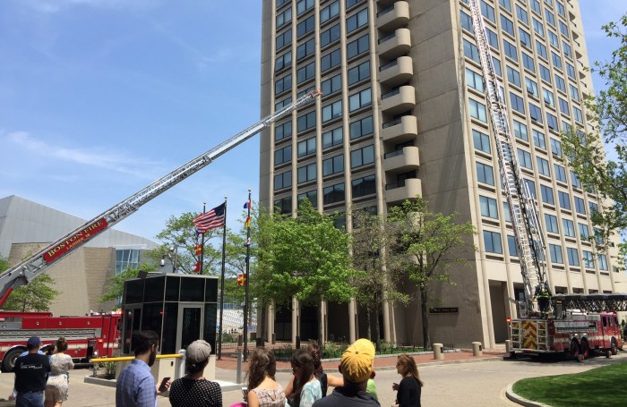 Gas leak evacuates one of the Harbor Towers | Universal Hub Gas leak evacuates one of the Harbor Towers | Universal Hub