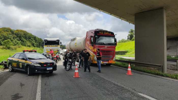 Dois trechos da BR-277 estão totalmente bloqueados - Bem Paraná Br 277