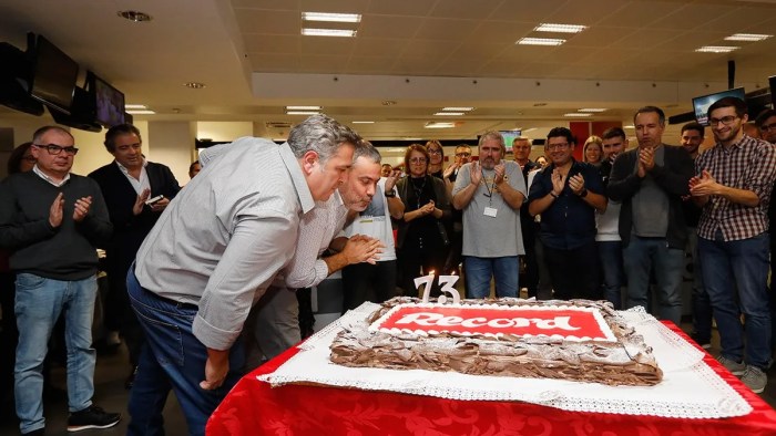 Record celebra 73 anos de sucesso desportivo - Jogo da Vida - Jornal Record Record Brainrot