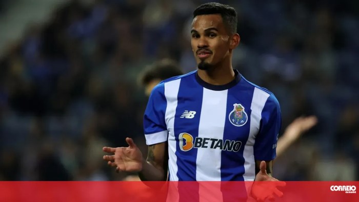 Galeno com estreia à vista na seleção - Futebol - Correio da Manhã Galeno