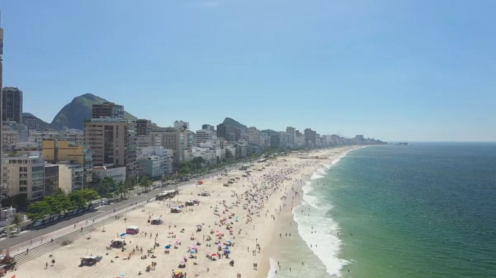 Imagens da semana - Isso não é o rio. Onde está o rio? - Canoa de Tolda Qual Pais Nao Tem Rio