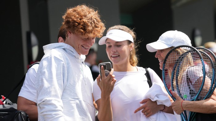 Anna Kalinskaya e Jannik Sinner, la coppia che fa impazzire Wimbledon ... Anna Kalinskaya e Jannik Sinner, la coppia che fa impazzire Wimbledon ...