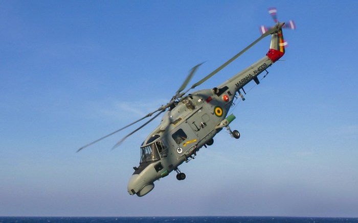 Piloto de helicóptero da Record TV é baleado ao sobrevoar comunidade no ... Helicóptero Record