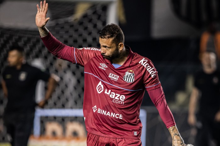 Goleiro Vladimir e Santos rescindem contrato em comum acordo - Gazeta ... Fortaleza e Pol Fernández rescindem contrato em comum acordo