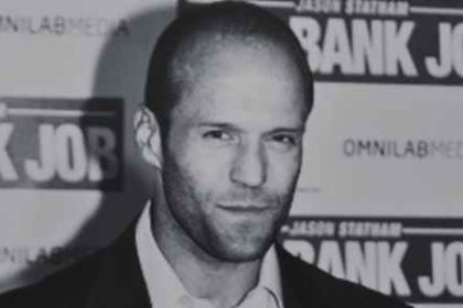 Como calcular o patrimônio líquido de Jason Statham com base em dados públicos