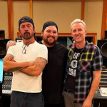 Mudanças na dinâmica da banda foo fighters após a entrada de josh freese