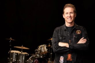 Percepção do público sobre a contribuição de josh freese nos foo fighters