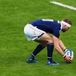 Do rugby players wear helmets