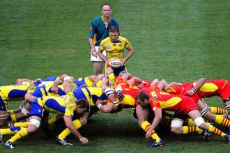 Does rugby league have scrums